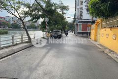 Nhà mặt phố bồ đề 100m, 7t, mt7m, view hồ, 3 thoáng, thang máy, dòng tiền 150 triệutháng.