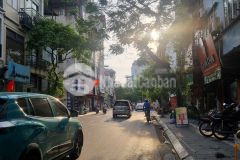 Nhỉnh 17tỷ nhà 2 mặt phố quận tây hồ 37m mặt tiền rộng kinh doanh sầm uất