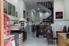 Nhà đường 1 long trường dt 70m, 4 tầng giá tốt