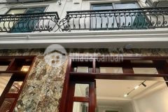 136 cầu diễn chân dài 6 tầng thang máy 35m xây mới chỉ nhỉnh 7 đồng.