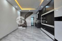 Cực thơm nhà đẹp ngọc lâm gần phố gần cầu long biên 5 phút sang phố cổ