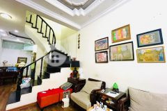 Bán nhà thịnh liệt hoàng mai, phân lô đường ô tô rất rộng, view thoáng, kinh doanh đẹp.