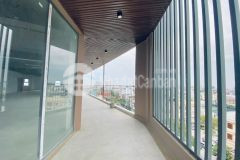 Cho thuê mặt bằng trong toà văn phòng đậu đỗ ô tô thoả mái