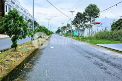 Bá.n nền đẹp mặt tiền đường 30m có hẻm bên hông 2m vị trí số 65 đường d1, kdc hồng loan