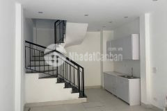 Cho thuê nhà nguyên căn yên hòa, cầu giấy 35m x 5t, 3pn4vs giá 15tr, ở nhóm, gia đình