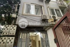 Quyền lực gần quận ủy tây hồ 30m² 5 tầng giá 8,3 tỷ, lạc long quân lh 0983899581