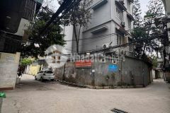 Bán nhà đẹp 3 tầng ngõ chợ hoa 3 phòng ngủ full nội thất mt 4.7