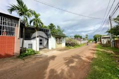 Nhà gác lửng mặt tiền d10 thôn 4 eatu gần trường cao bá quát giá 2.1 tỷ