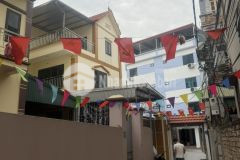 20m ra mặt đường cầu giấy vừa ở vừa kinh doanh 179trm2