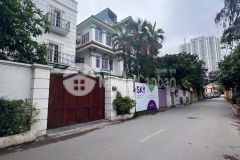 Bán nhà phân lô liền kề, trung tâm tây hồ, 100m2 x 5t x mt 9m, gara oto, nội thất xịn, 2 thoáng