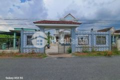 Biệt thự mặt tiền sông xã nhị thành, thủ thừa tổng dt 446m2 1 lầu 3pn 2wc giá 6 tỷ