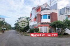 Nhà 3 tầng góc 2 mặt tiền kdc nam long cần thơ