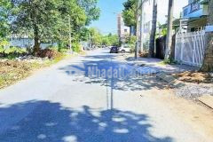 Nền đường trần văn sắc, kdc nông thổ sản trục thông với lộ võ nguyên giáp đối diện bv hoàn mỹ