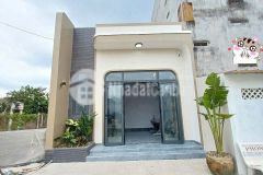 Cg. bán hoặc cho thuê căn nhà trệt mới đẹp 2 phòng ngủ trục chính đường 9a mặt tiền lộ 40m