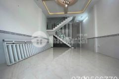 Nhà 1 trệt 1 lầu thiết kế hiện đại, đầy đủ công năng giá chỉ nhỉnh 830 triệu