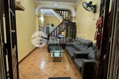 Cho thuê nhà nguyên căn ngõ 318 la thành, hào nam, đống đa 38m x 4t, 5 ngủ giá 12 triệu