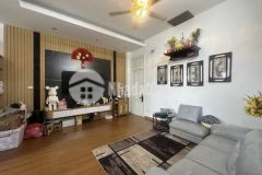 Bán chung cư đức giang long biên 71m2 2pn1vs full nội thất 3,25tỷ