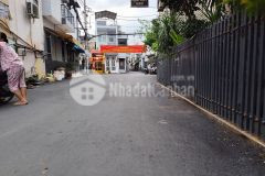 Gấp bán nhà hẻm xe hơi cách bà hom chỉ 30m vị trí đẹp giá tốt nhất khu