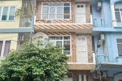 Bán nhà nguyễn khánh toàn cầu giấy gần công viên nghĩa đô 50m 5 tầng. 12.4 tỷ