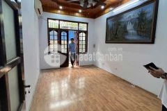 Cho thuê nhà riêng ở hoàng sâm, nghĩa đô, cầu giấy 40m x 5t giá 19tr, vỉa hè, ô tô tránh