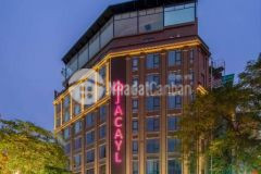 Bán tòa vp phố trần thái tông 145m 9t mặt tiền 11m vỉa hè 5m. doanh thu 200trth