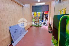 Bán nhà phân lô phố trần quốc hoàn, 30m2 x 5,5tầng, ôtô, nhà 2 mặt tiền, kd sầm uất.