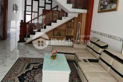 Bán nhà chính chủ 1 trệt 1 lầu, dt 100m², giá chỉ 675 triệu, gần kcn, shr