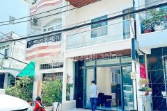 Cho thuê nhà 1 lầu mặt tiền gần chợ ba đình phường 10 quận 8