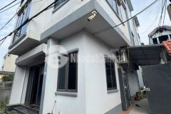 Bán nhà, bát khối, nhà đẹp ở ngay, 60m 3 tầng mt 6m 9.6tỷ