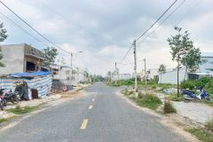 Nền đẹp đs 4 kdc đông phú tp cần thơ kế bên chung cư 8 tầng đang xây dựng diện tích 4x20