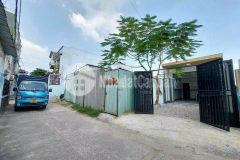 Bán gấp căn nhà cấp 4, dt 79,8m2 ở nguyễn thị huê, bà điểm, hóc môn. 760 triệu, sổ riêng.