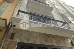 Bán nhà trần thái tông diện tích 55m giá 10.9 tỷ 6 tầng nở hậu thang máy