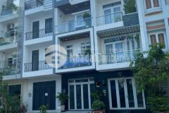 Nhà phố 92.5m2 giá 13.6 tỷ đang thu nhập mỗi tháng đường d1, q7