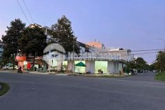 Bá.n nền góc đẹp đường a4 và b11 kdc phú an, hưng phú, tp cần thơ