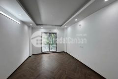 Cực thơm 31 m2 5 tầng đông dư 4,9 tỷ xem la muốn mua