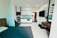 Bán gấp tòa chdv 6 tầng thang máy hoàng quốc việt, dòng tiền 600trnăm, 2 thoáng nở hậu