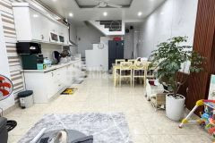 Bán nhà phố tây sơn, đống đa 8.5 tỷ 47m2 mặt tiền 4.3m xây 5 tầng nhà đẹp gần ô tô