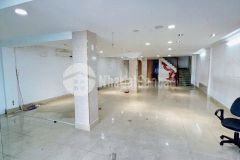 Cho thuê nhà 1 trệt 1 lững 2 lầu mặt tiền ngang 8m đường lý tự trọng, ninh kiều, cần thơ