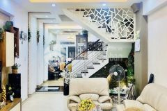 Xe hơi vào nhà bán nhà đẹp 4 tầng tô hiến thành, 63m2, 11.5 tỷ