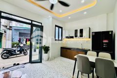 Nhà 2 tầng ngang 5.3m, 3pn, dt gần 40m2 p4 phú nhuận, chỉ 4x tỷ