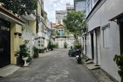 Phường vip 13 tân bình k300 ga t3, thông xe hơi đỗ cổng, 45m2, 4 tấm, 6 tỷ phẩy nhẹ.