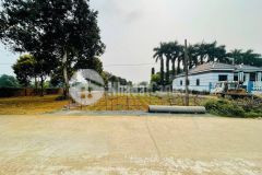 Bán lô đất 2 mặt đường cực đẹp tại thôn 7 phú cát, cách đường ql21 hơn 100m, giá 3xtrm2