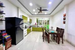 Bán gấp nhà bùi minh trực p5 q8 4pn, 3wc đang cho thuê 8trtháng