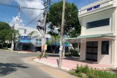 Bá.n cặp nền đẹp trục chính kdc diệu hiền đ. phan trọng tuệ, tp cần thơ.