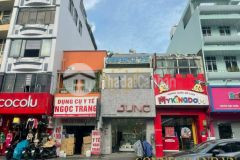 Bán nhà mặt phố thi sách, 100m2 3 tầng, mt 5.5m, chỉ 41 tỷ lh 0987104878