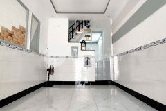 Nhà nở hậu tài lộc 2t đúc thật cách mt bà hom chỉ 50m 4.x tỷ