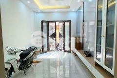 Bán nhà xây mới ngõ 250 tân mai, 35m2 x 5 tầng, 7 tỷ