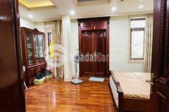 Bán nhà phố nam đồng, gần hồ đắc di, 58m2, 5t mới, oto đỗ 18 tỷ