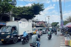 Bán nhà mặt tiền bình long ngang 7.3m gần eaon kinh doanh sầm uất giá rẻ