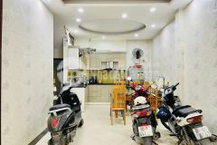 Bán nhà thanh xuân, phố khương hạ. 31m2 x 5 tầng, cực thoáng, giá kém 7 tỷ.